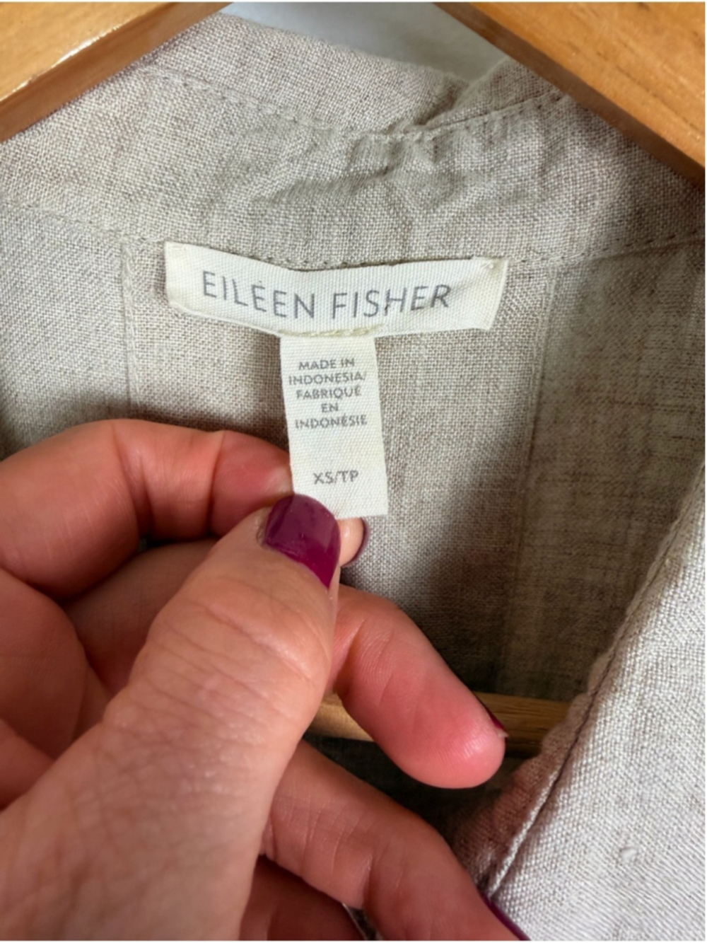 Eileen Fisher Beige Organic Linen Boxy Button Up Minimalist Capsule Shirt XS - Picture 3 of 9
